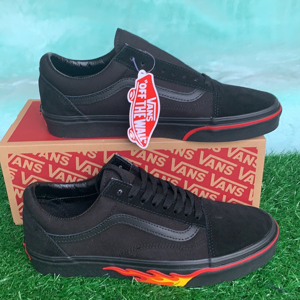 VANS MEN’S OLD SKOOL FLAME WALL Black/Black Old Skool
(Flame Wall) 
VN0A38G1Q8Q - Picture 2 of 16